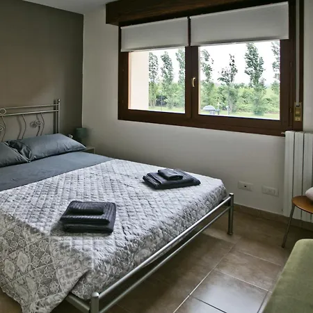 Aria - Intero Bilocale Ad Uso Esclusivo - Con Fatturazione Бентивольо